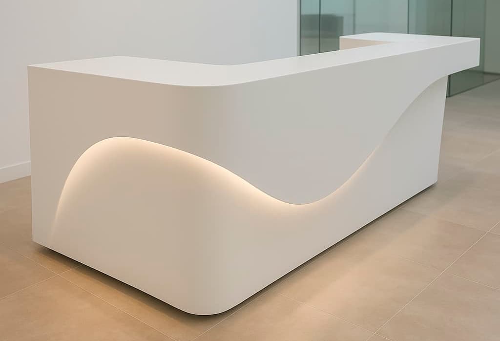 La importancia del solid surface en el diseño de franquicias